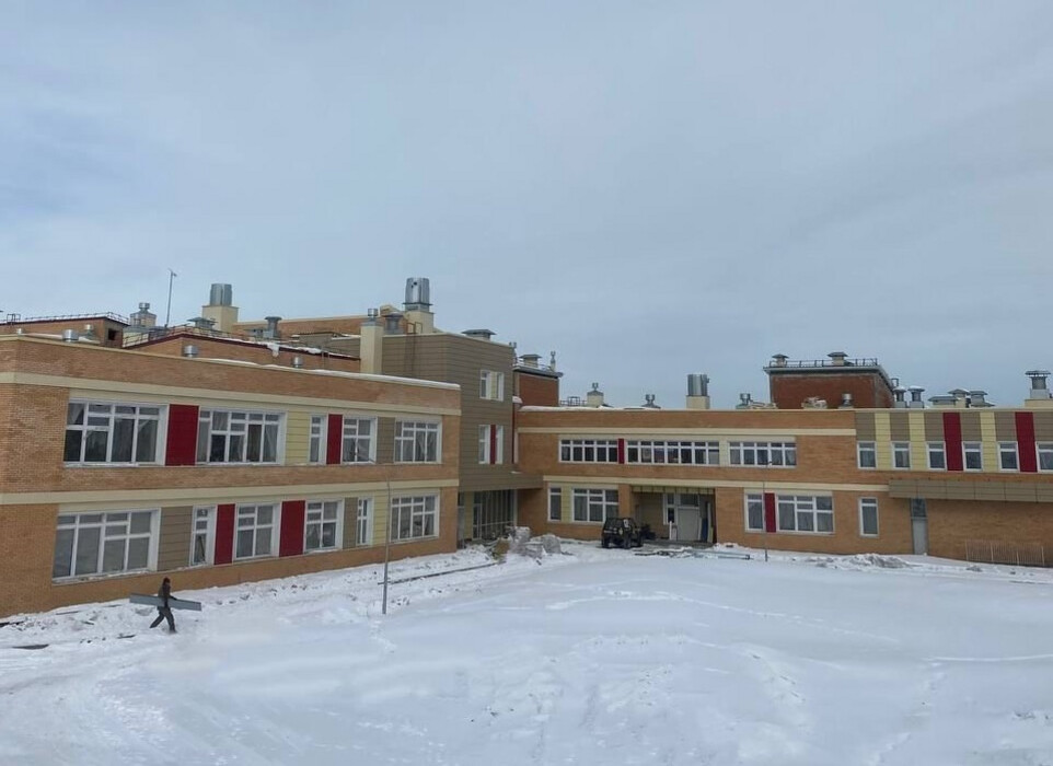 Школа в микрорайоне Современник в Дзержинске
