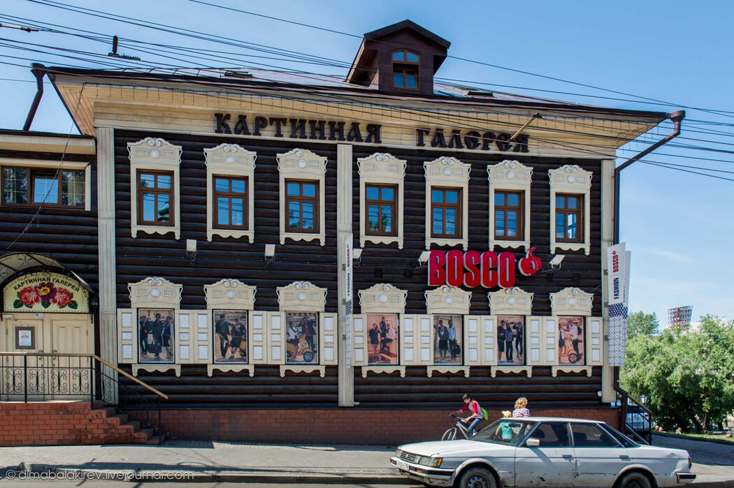 реклама на фасаде Иркутск